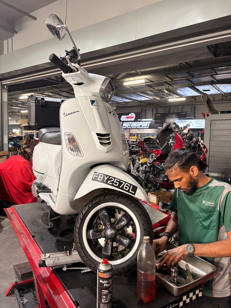 Vespa SXL 150 ABS — White (2021)